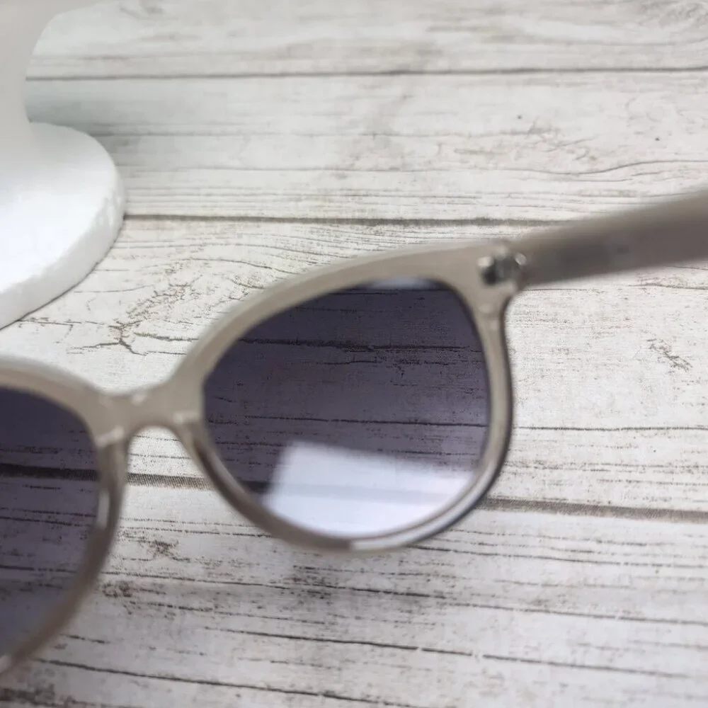 O By Oscar De La Renta Sunglasses SSC5144